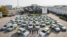 Policisté dostali na dálnice nové superby. Stovku zvládnou za necelých šest vteřin