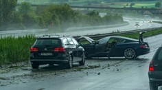 PEKLO NA DÁLNICI: Srážku 24 aut nepřežil člověk, desítky zraněných