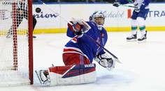 Momenty týdne NHL: Rychlý čaroděj Quick a vyčůraný pokus Nečase