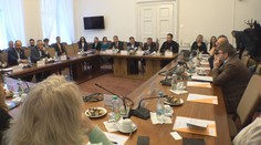 Česká televize ušetřila stamiliony. Přesto mají koncesionářské poplatky růst