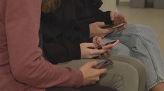 Kyberšikana zaplavila školy. Setkala se jich s ní více než polovina