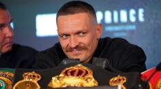 Usyk bude obhajovat tituly v těžké váze. Zápas sledujte exkluzivně na Voyo