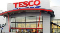 Bude Tesco před Vánoci zavřené? Odboráři hrozí stávkou