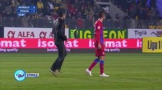 VIDEO: Nechutná bitka. Fanoušci se porvali s fotbalisty