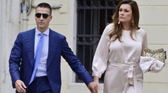 Šeredová ukázala fotky ze svatby. Oblékla šaty s květinovým motivem