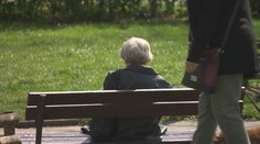 Muž v Ostravě strhával seniorkám zlaté řetízky, ty pak prodával lidem na ulici