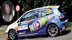 Smrt na rallye! Náraz do zdi kostela nepřežil bubeník kapely Empire