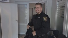 Strážník zachránil dívku před znásilněním. Grázl už je ve vazbě