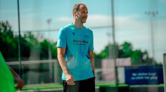 Setkání s Gretzkym bylo speciální. Gól by mi dal snadno, říká Petr Čech