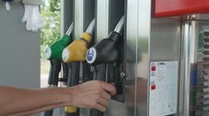 Zákon o emisních povolenkách zamíří do Sněmovny. Hrozí zdražení benzínu