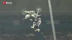 Světová špička freestylu krotí motorky v ostravské hale