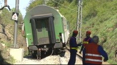 KOMPLIKACE! Ve Stříbře vykolejil vagon! Trať je mimo provoz!