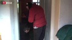Manžele bez domova zachránil tajemný dobrodinec. PŘÍBĚH