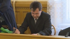 Chlípný policista měl znásilnit vězeňkyni. Prý ji vzal jen kouřit
