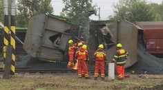 Na Teplicku vykolejil nákladní vlak s uhlím. Škoda je desítky milionů