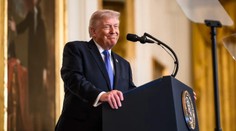 Trump chce vybrat nového vůdce Íránu. Kandidát ho pobouřil