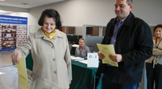 Poláci jdou k volbám, na další čtyři roky rozhodují o osudu země