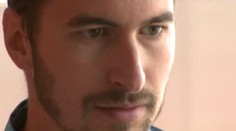 Zavraždil rodiče a teď poprvé promluvil o masakru