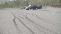 Jedna tuningová noc v Hradci Králové a 90 tisíc za pokuty