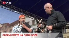 Neuvěřitelné rekordy: jedlík, génius i silák na jednom pódiu