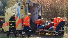 Zloději vykradli sanitku, trpící žena musela počkat na jiný vůz