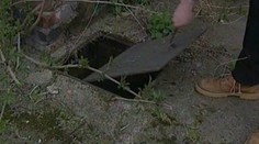 Kvůli krádeži poklopu spadla do kanálu
