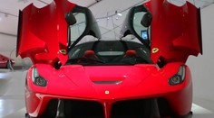Ferrari LaFerrari na dobročinné účely prodáno za 182 milionů