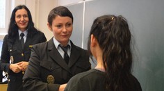 Dívka našla v Ostravě na ulici peníze. Zachovala se nejlépe, jak mohla!
