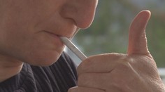 Češi kouří stále více elektronické cigarety. I ty ale škodí
