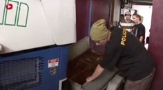 Snowboarďáci měli absťák. Zahnali ho tunou sněhu na louce