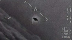 Pentagon zveřejnil tři videa s UFO! "Jsou pravá," potvrdil už dříve