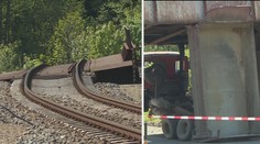 Řidič zapomněl na zdviženou korbu. Náraz posunul most, vlaky nepojedou