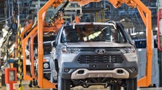 Výroba aut v Rusku drhne, Lada má přesto obří plány. Využije projekty Renaultu