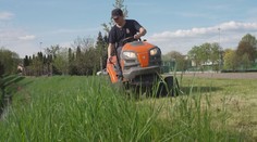 Povinné ručení pro zahradní traktůrky i elektrokoloběžky. Vláda chystá nový zákon