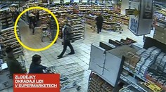 Krutá realita: Takhle dvě zlodějky okrádají lidi v supermarketu