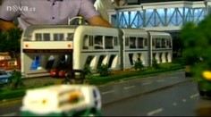 Čínští vědci vymysleli obří autobus, pod kterým projedou auta