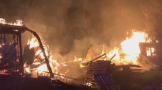 VIDEO: Skladovací hala v Olomouci lehla popelem. Škody půjdou do milionů