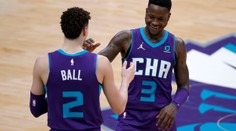 Mladík z Hornets přepisoval rekordy NBA, Phoenix se dotáhl na Lakers