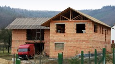 Cihly i práce dělníků stojí víc. Stavby budou dražší, varují experti