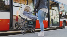 Konflikt matky s řidičem: Respektujte se, radí zaměstnancům i rodičům PID