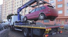 Ústí nad Labem začne prodávat auta, která blokovala ulice města