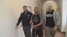 Rodině hrozil smrtí, vzal i rukojmí! U soudu kolem sebe plival