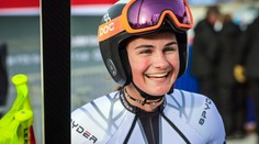 Ošklivé zranění soupeřky Ledecké. Po pádu má sedřený obličej a nohu v sádře