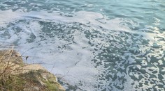 Do Bečvy opět unikly chemikálie. Na hladině u Valašského Meziříčí je pěna