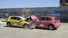 Pojišťovna chtěla upozornit na rizika elektromobilů. Test skončil ostudou