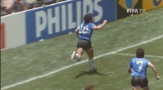 Vrchol Maradonovy kariéry: Boží ruka a pak úchvatné sólo na MS 1986