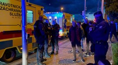 Rvačka v centru Prahy. Útočník měl pobodat tři lidi, policie ho dopadla