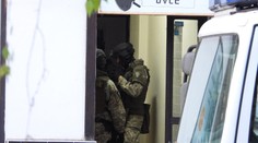 Před lety tu mladík vyvraždil rodinu, teď byla policie v domě hrůzy znovu