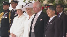 Japonský císařský pár je na návštěvě Británie. Dočkal se vřelého přivítání