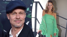Brad Pitt má nový objev! Modelka Nicole (27) se podobá Angelině Jolie